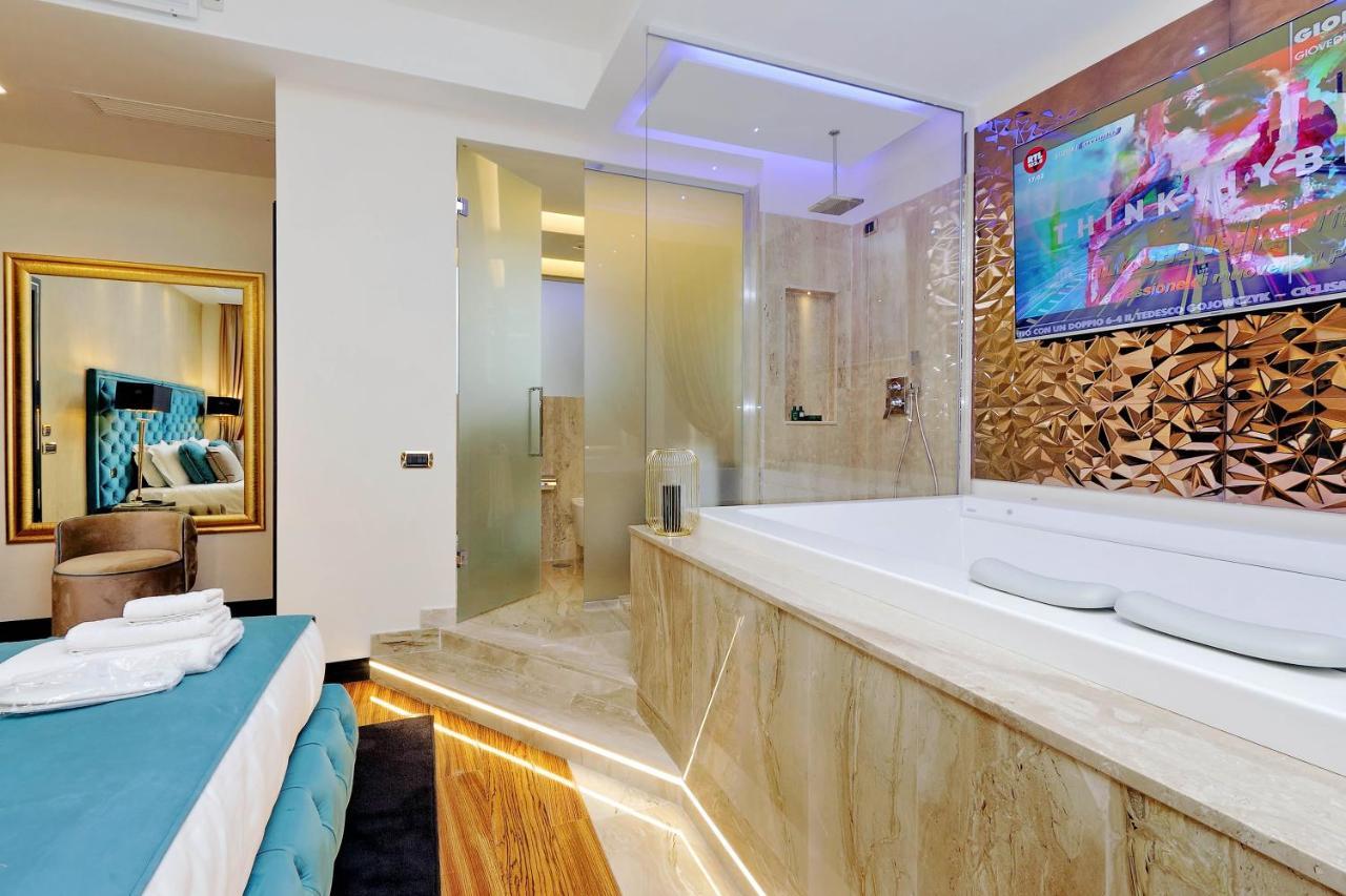 Trevi Diamond Luxury Suites & Jacuzzi Pensionat